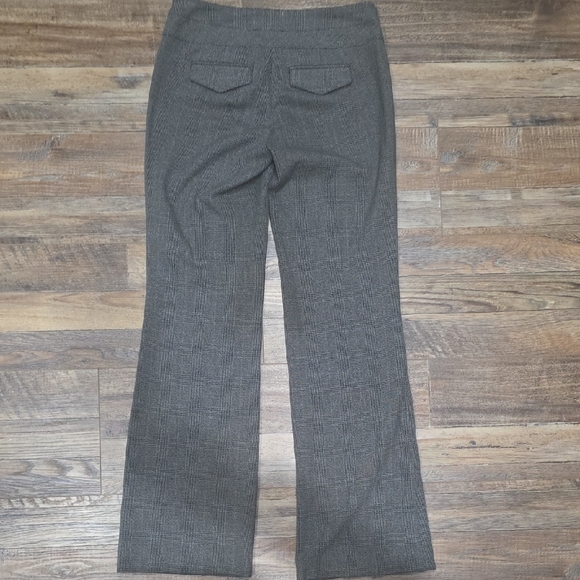 GUC Express Gray Plaid Flare Pants - Picture 2 of 2
